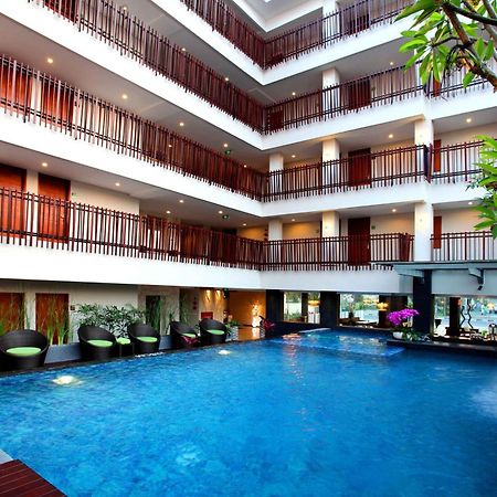Sun Royal Hotel Kuta Lombok Exterior foto