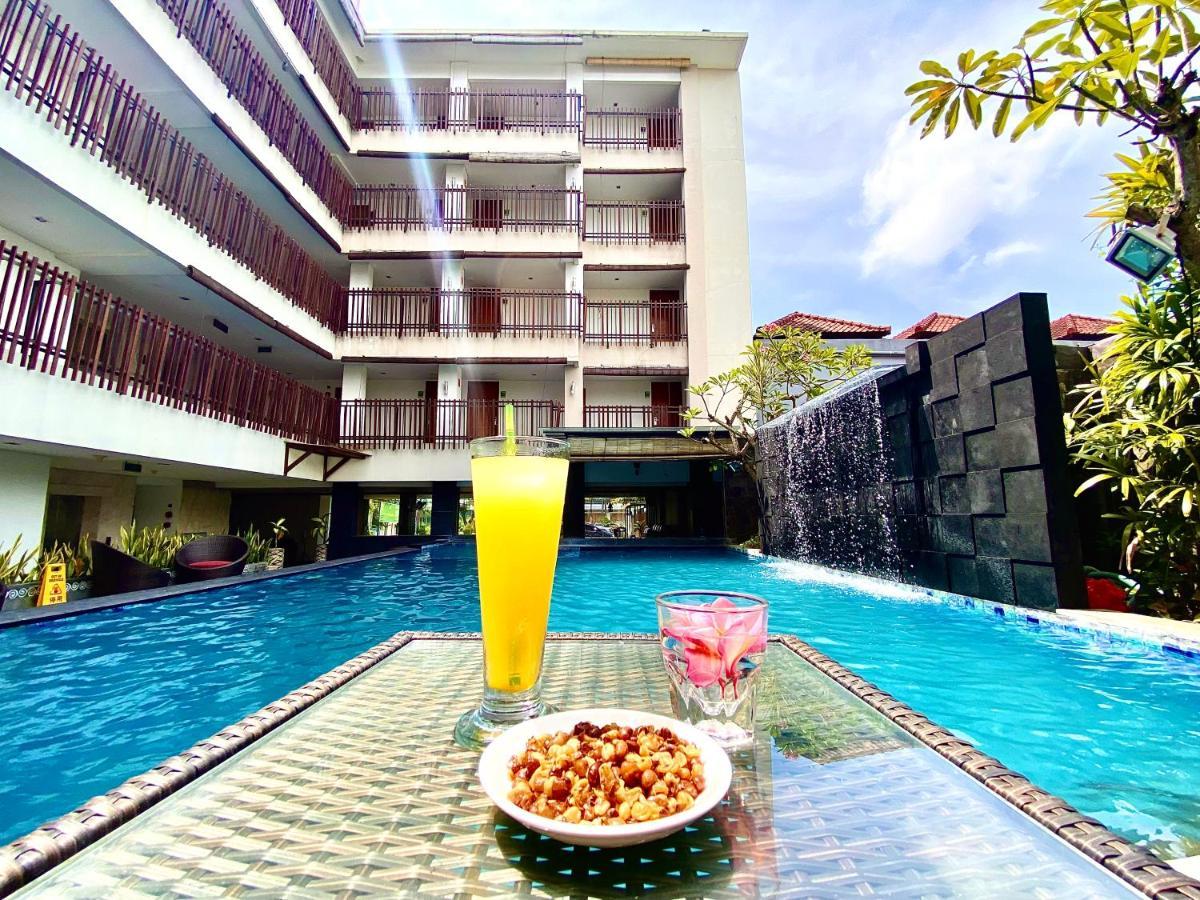 Sun Royal Hotel Kuta Lombok Exterior foto