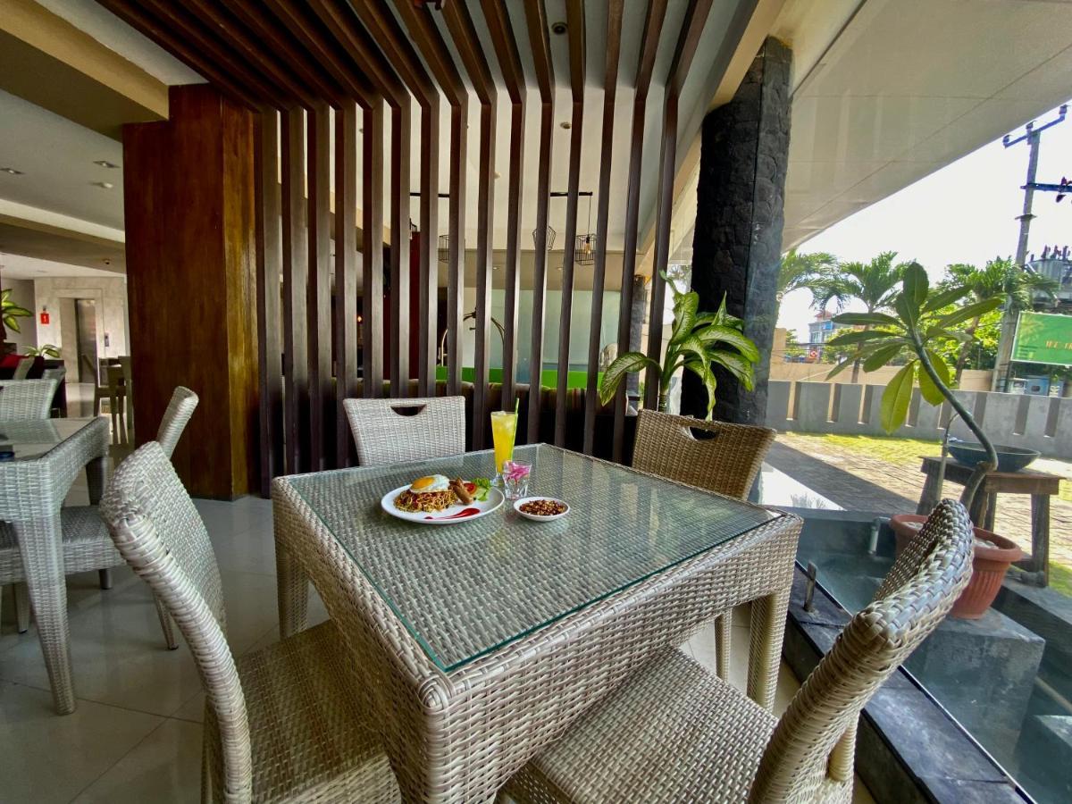 Sun Royal Hotel Kuta Lombok Exterior foto