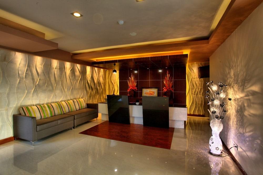 Sun Royal Hotel Kuta Lombok Exterior foto