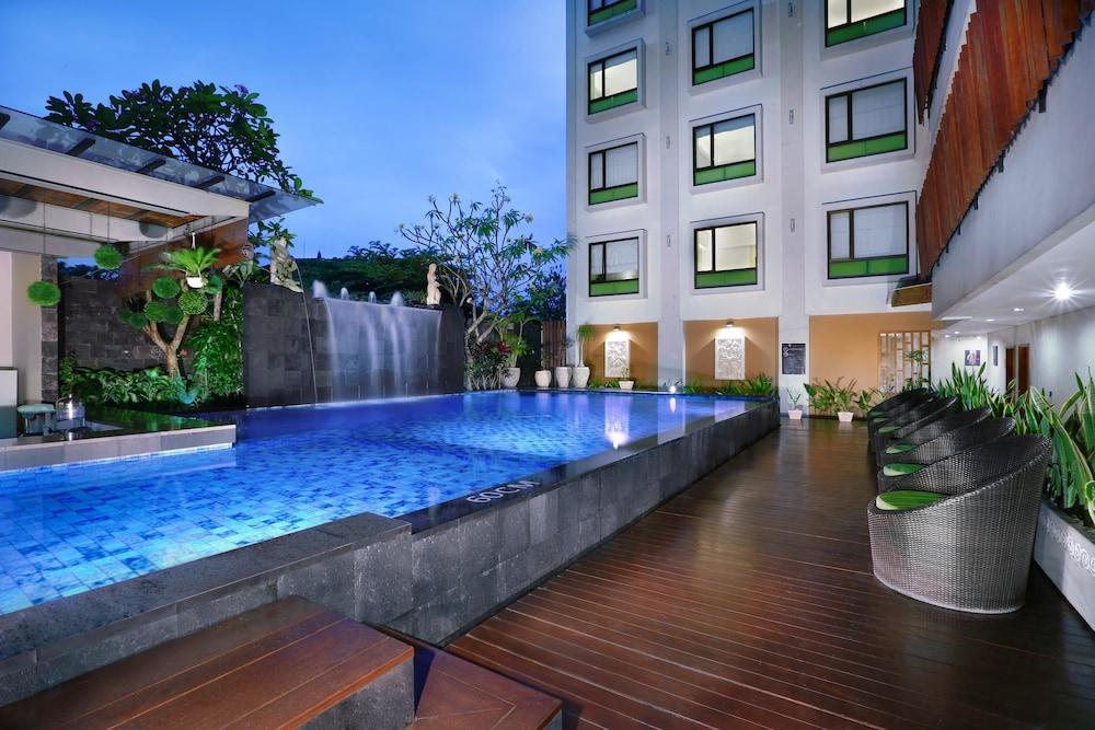Sun Royal Hotel Kuta Lombok Exterior foto
