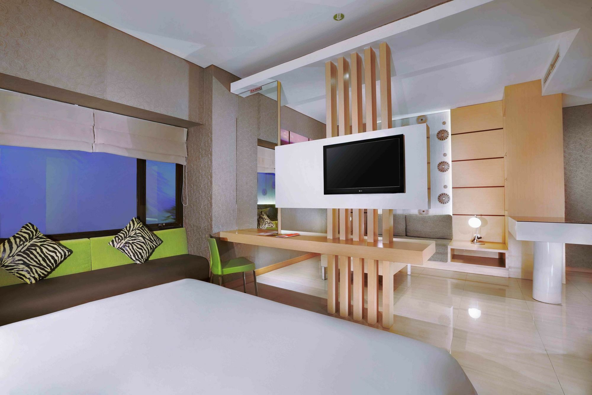 Sun Royal Hotel Kuta Lombok Exterior foto