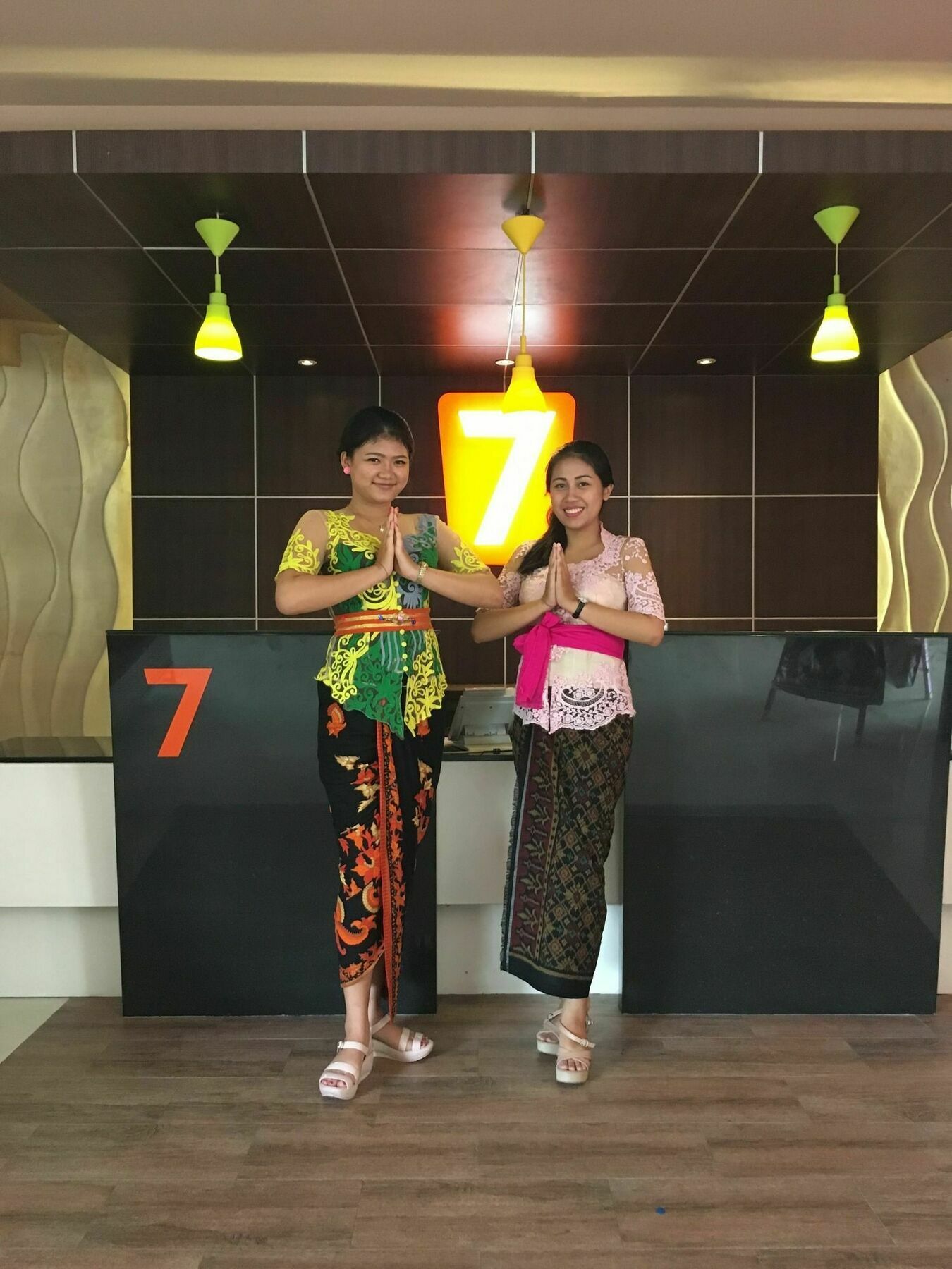 Sun Royal Hotel Kuta Lombok Exterior foto