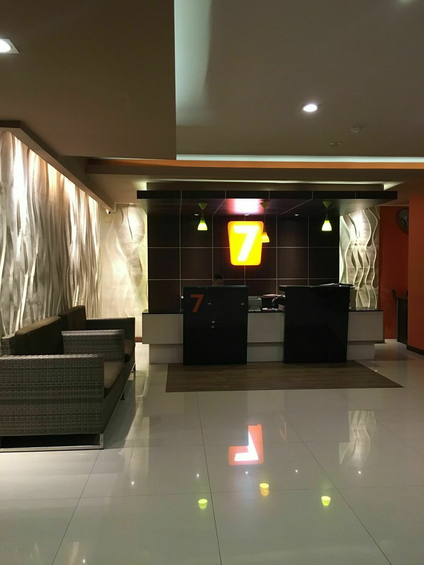 Sun Royal Hotel Kuta Lombok Exterior foto